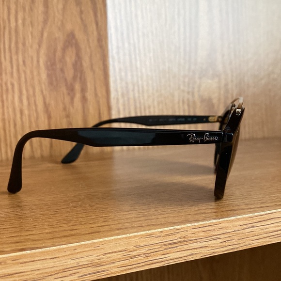 Ray Ban Sunglasses - Picture 5 of 6